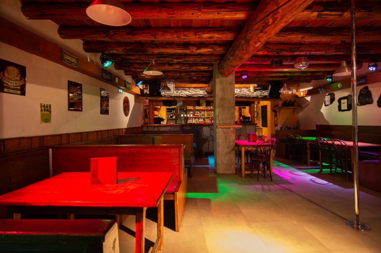 Chalet Hotel La Tarine 佩塞楠克鲁瓦 外观 照片