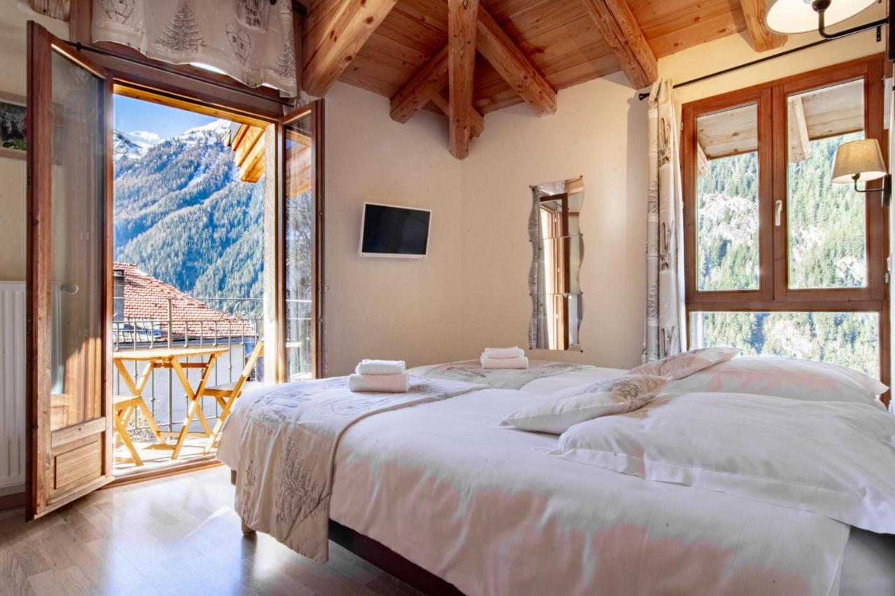 Chalet Hotel La Tarine 佩塞楠克鲁瓦 外观 照片