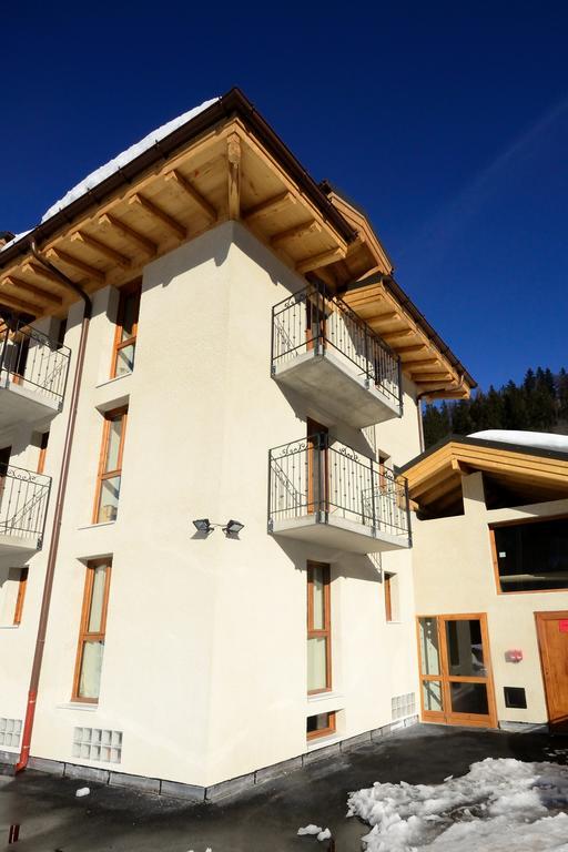 Chalet Hotel La Tarine 佩塞楠克鲁瓦 外观 照片